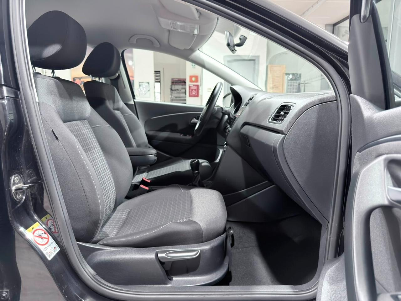 VW POLO 1.0mpi 75cv 79.000km 1HANDE NEOPATENTATI