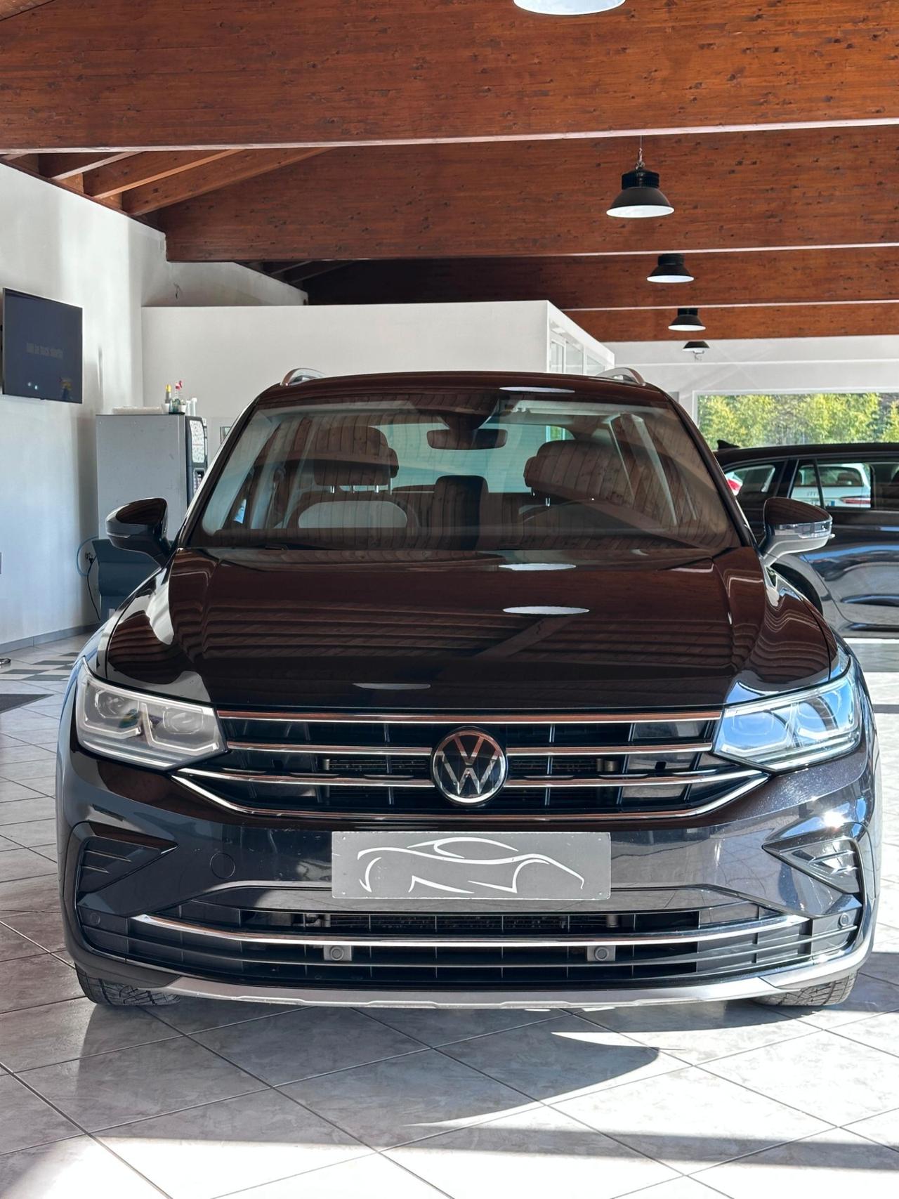 Volkswagen Tiguan 2.0 TDI 200 CV SCR DSG 4MOTION Elegance