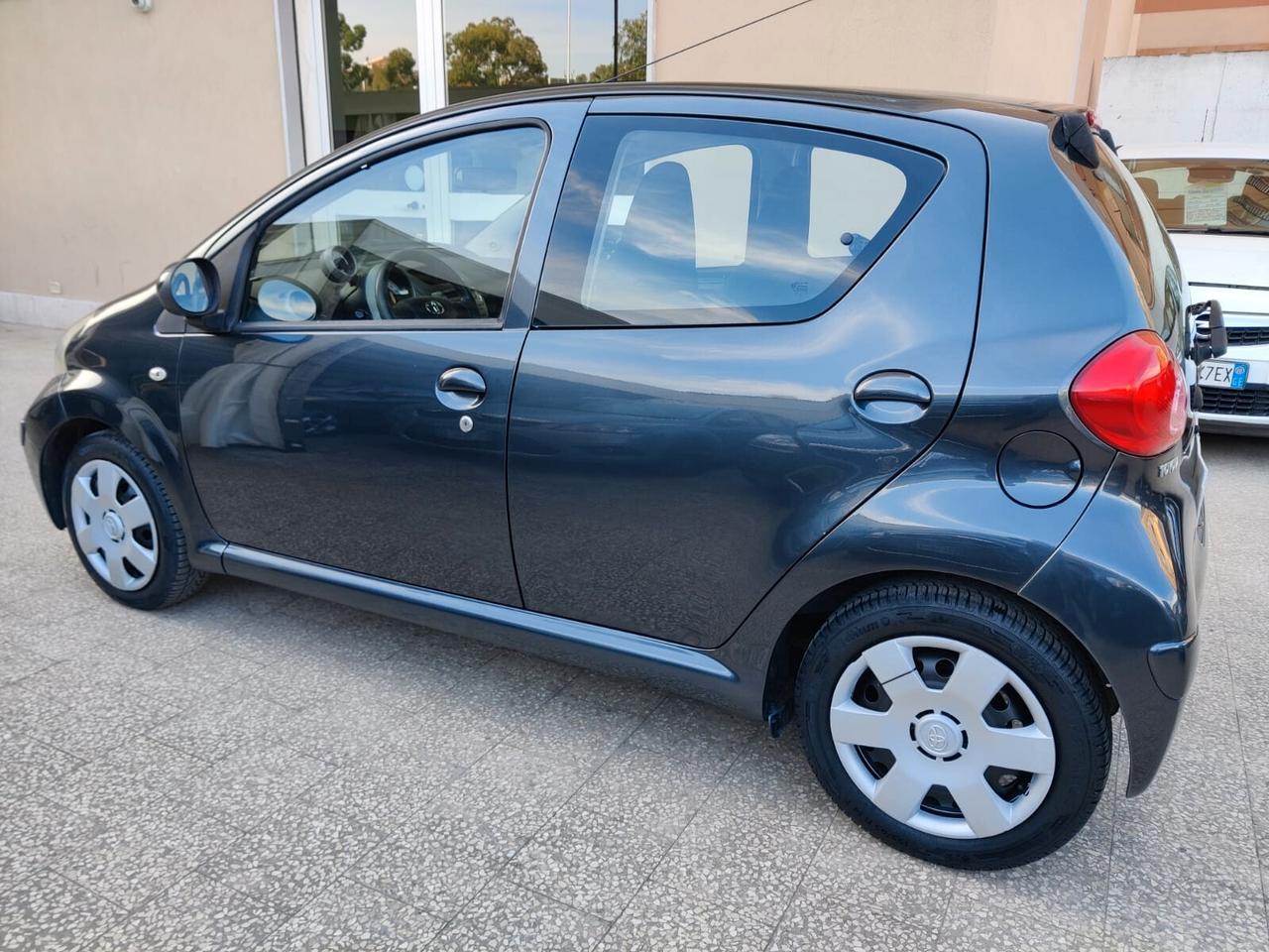 Toyota Aygo 1.0 Benzina 5 porte AUTOMATICA