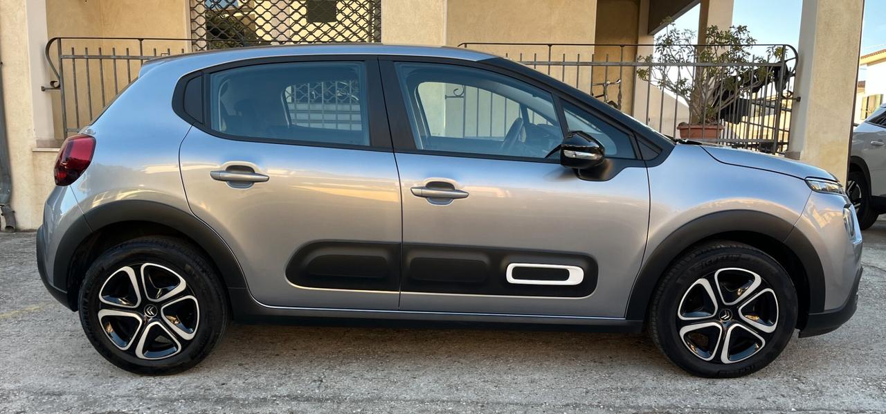 Citroen C3 PureTech 83 S&S Plus*Carplay+Navi