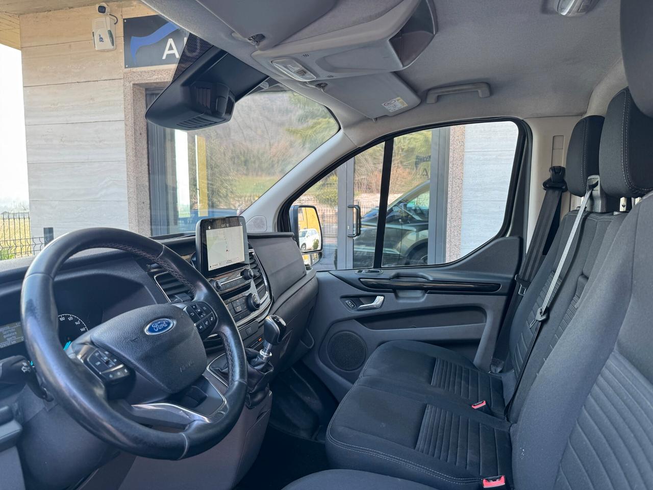 Ford Transit Custom 300 2.0 TDCi 130 PC Furgone Titanium