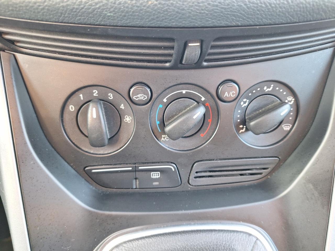 Ford C-Max 1.6 125CV Titanium 90000km