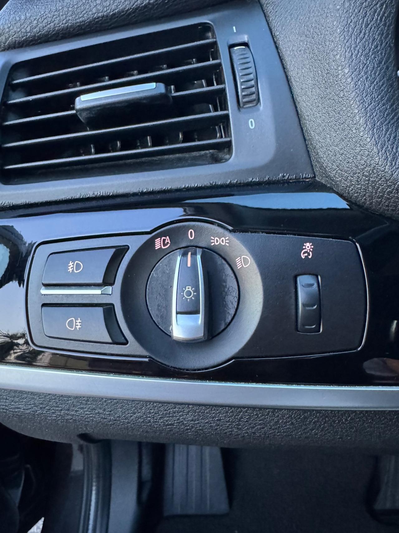 Bmw X4 2.0 INTERNI IN PELLE