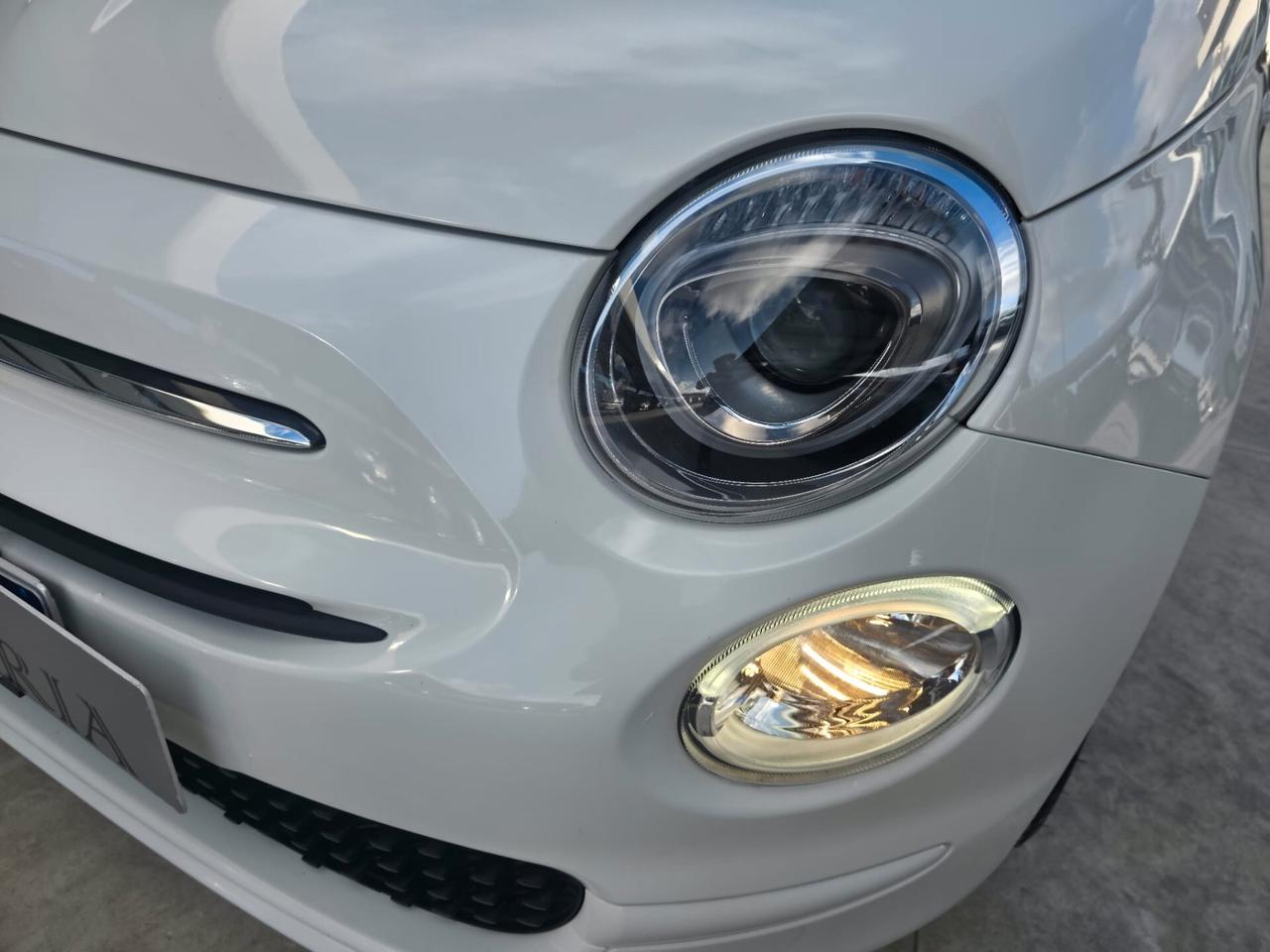 Fiat 500 1.0 Hybrid Red