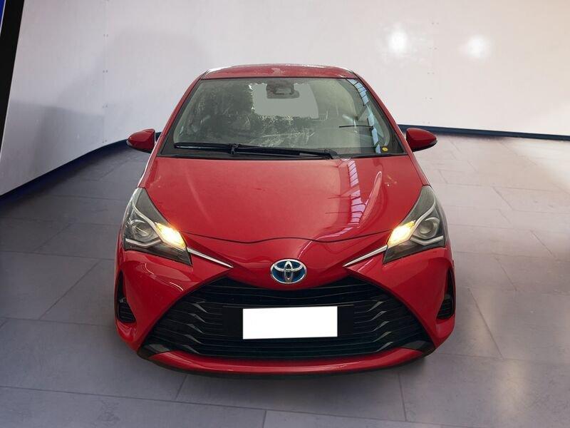 Toyota Yaris III 2017 5p 1.5h Cool my18