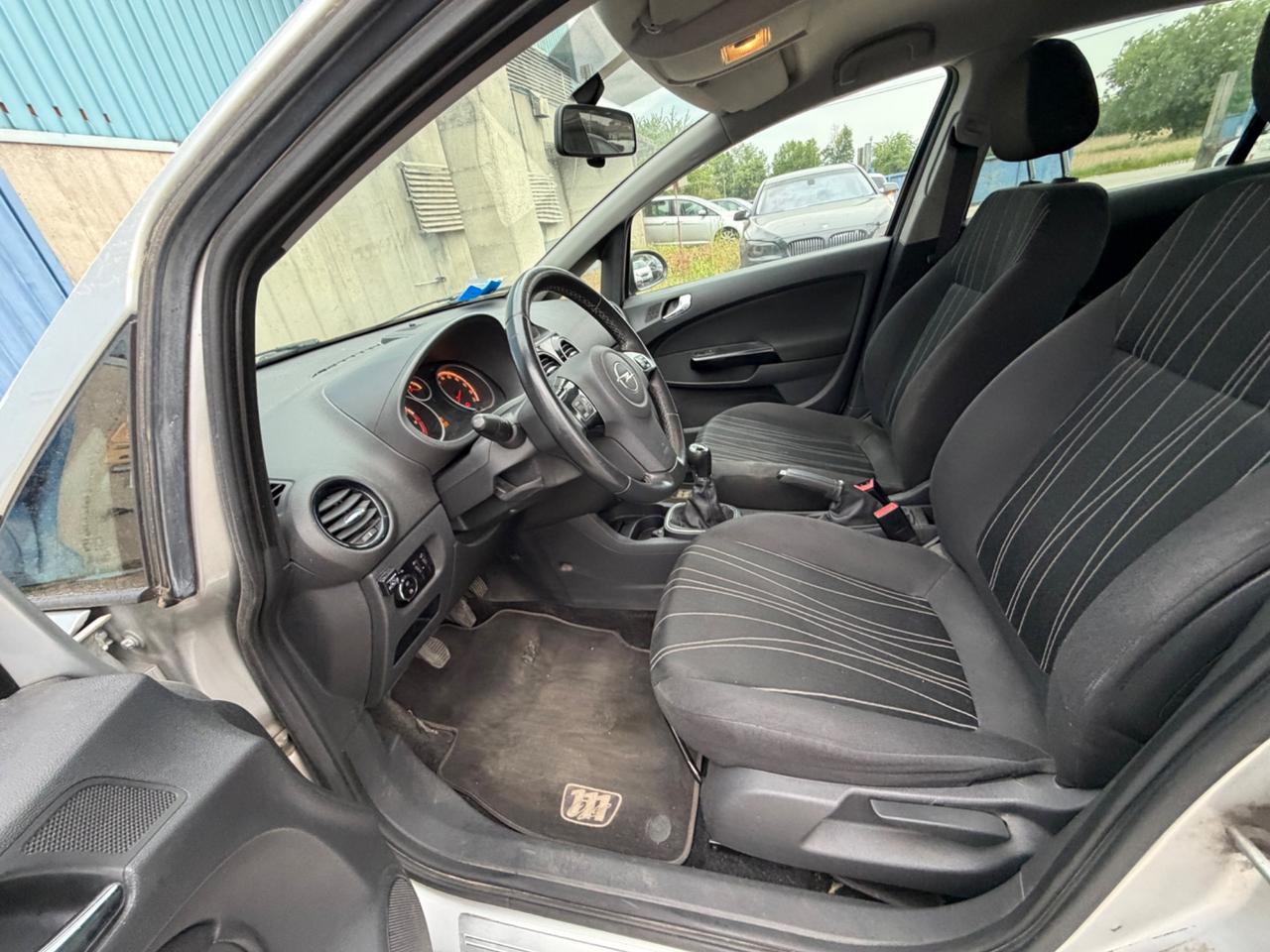 Opel Corsa 1.2 80CV 5 porte GPL-TECH Club