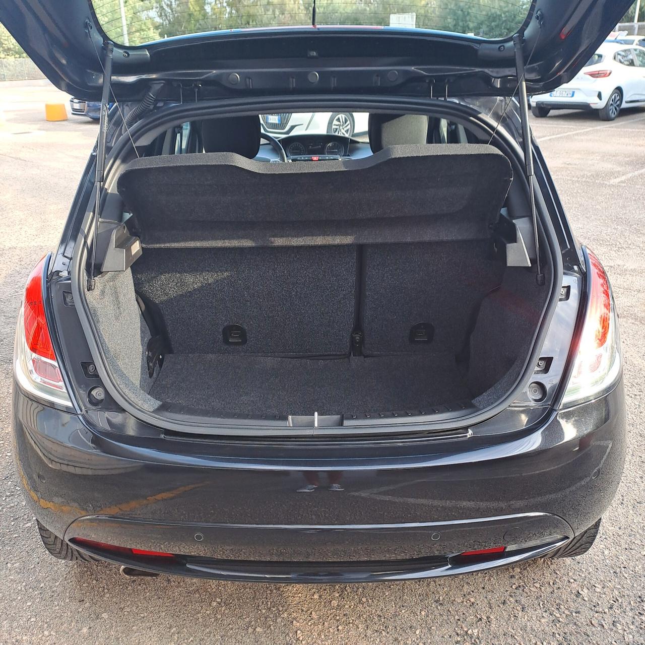 Lancia Ypsilon 1.2 Bz 69Cv Gold
