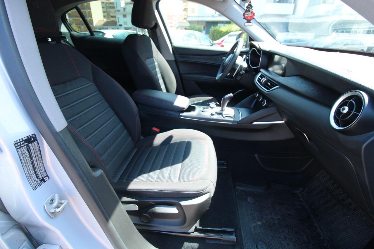 Alfa Romeo Stelvio 2.2 Turbodiesel 190 CV AT8 RWD Executive
