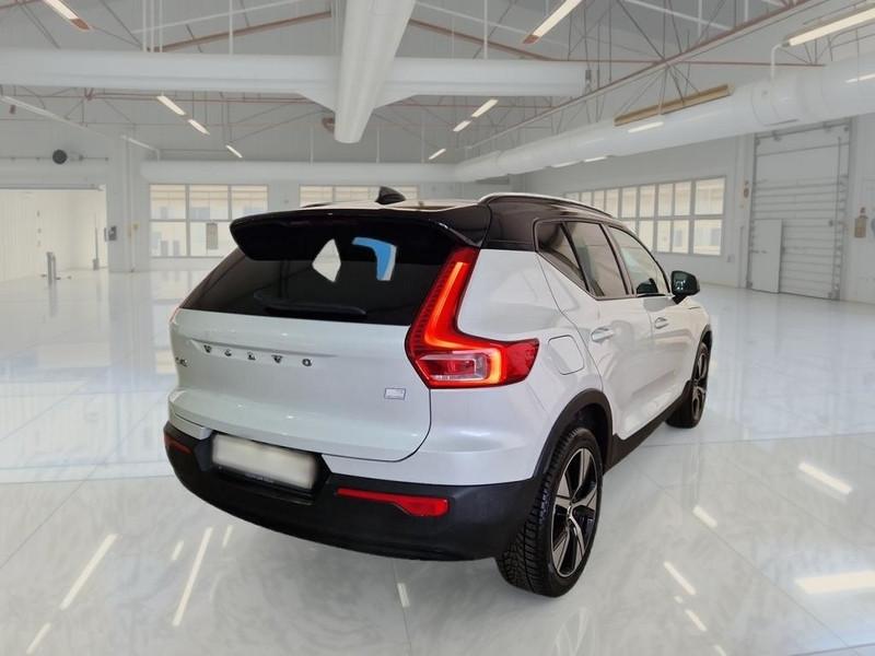 VOLVO XC40 T5 PLUG-IN HYBRID AUTO RECHARGE R-DESIGN SUV