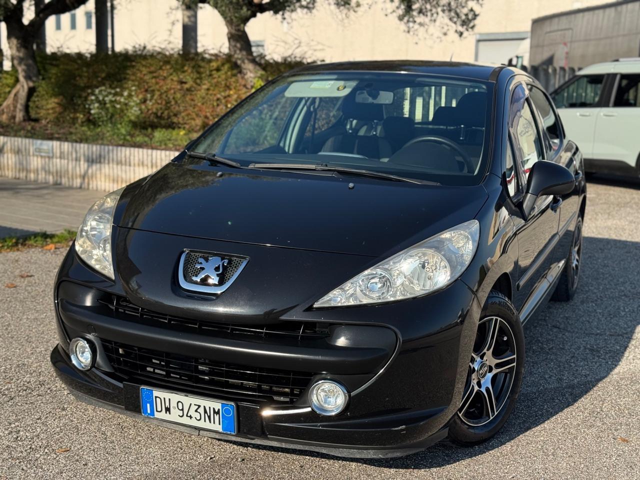 Peugeot 207 1.4 VTi 95CV 5p. XS