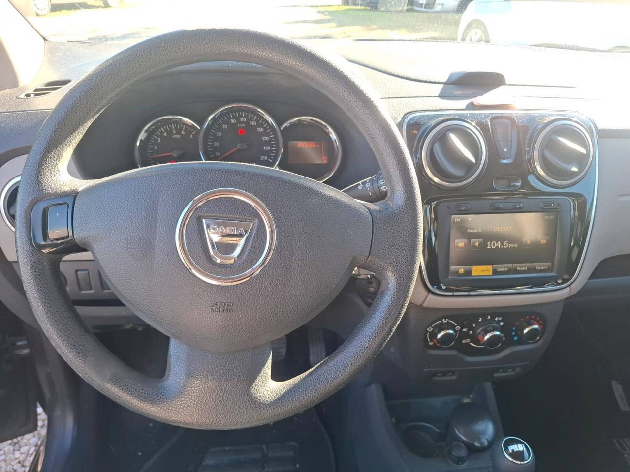 Dacia Lodgy 1.6 8V 85CV 5 posti Lauréate (60Kw)