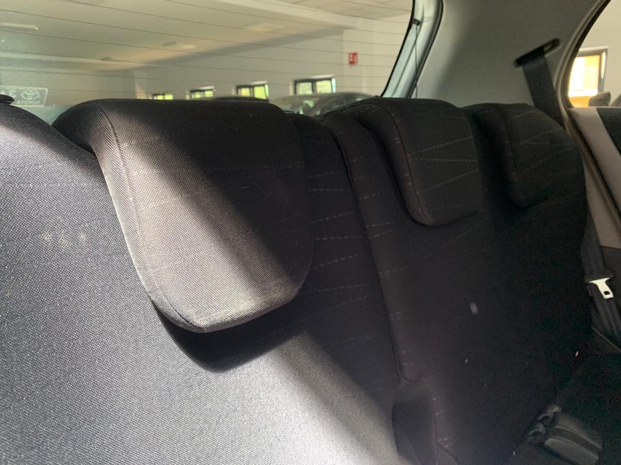 Toyota Yaris 5p 1.3 Sol
