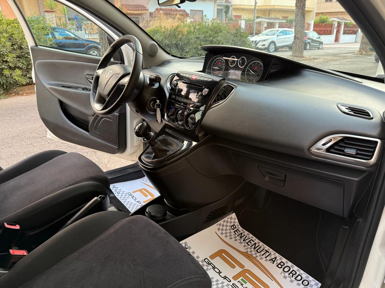 Lancia Ypsilon 0.9 TwinAir 5P Ecochic Gold - 2014