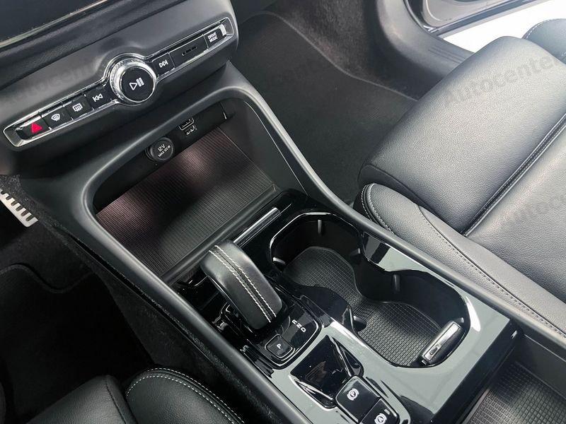 Volvo XC40 XC40 T4 PLUG IN RECHARGE R DESIGN