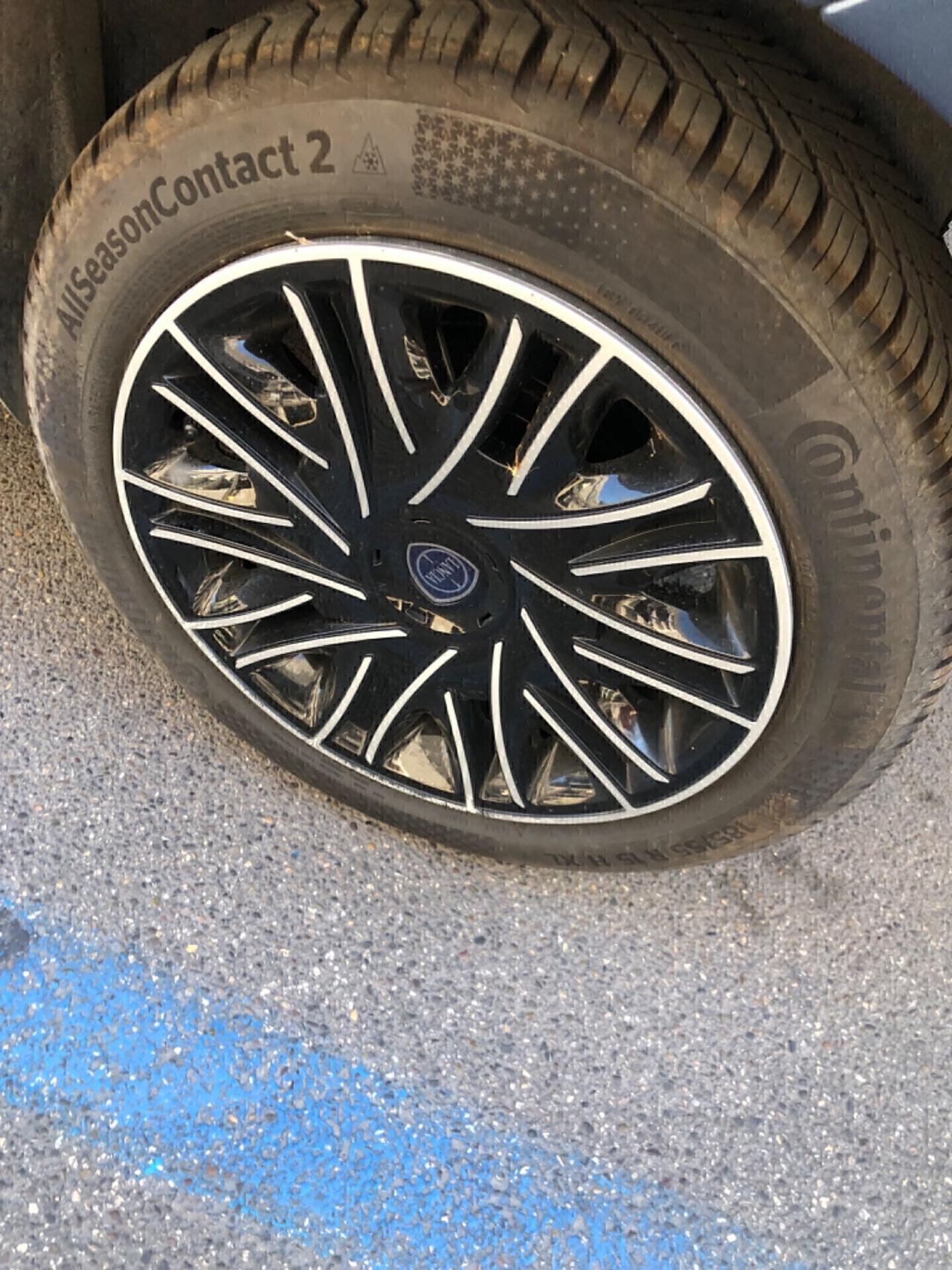 Lancia Ypsilon 1.0 FireFly 5 porte SUPER PREZZO