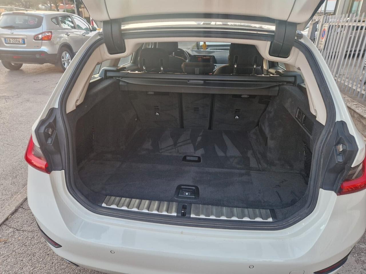 Bmw 320 320d Touring Business Advantage aut.