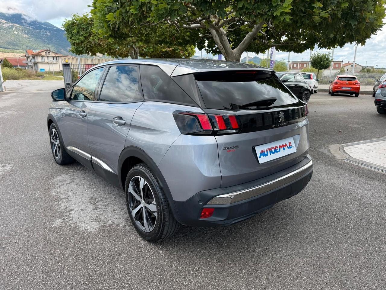 Peugeot 3008 BlueHDi 130 S&S EAT8 Allure