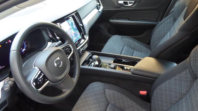 VOLVO V60 Cross Country B4 (d) AWD automatico