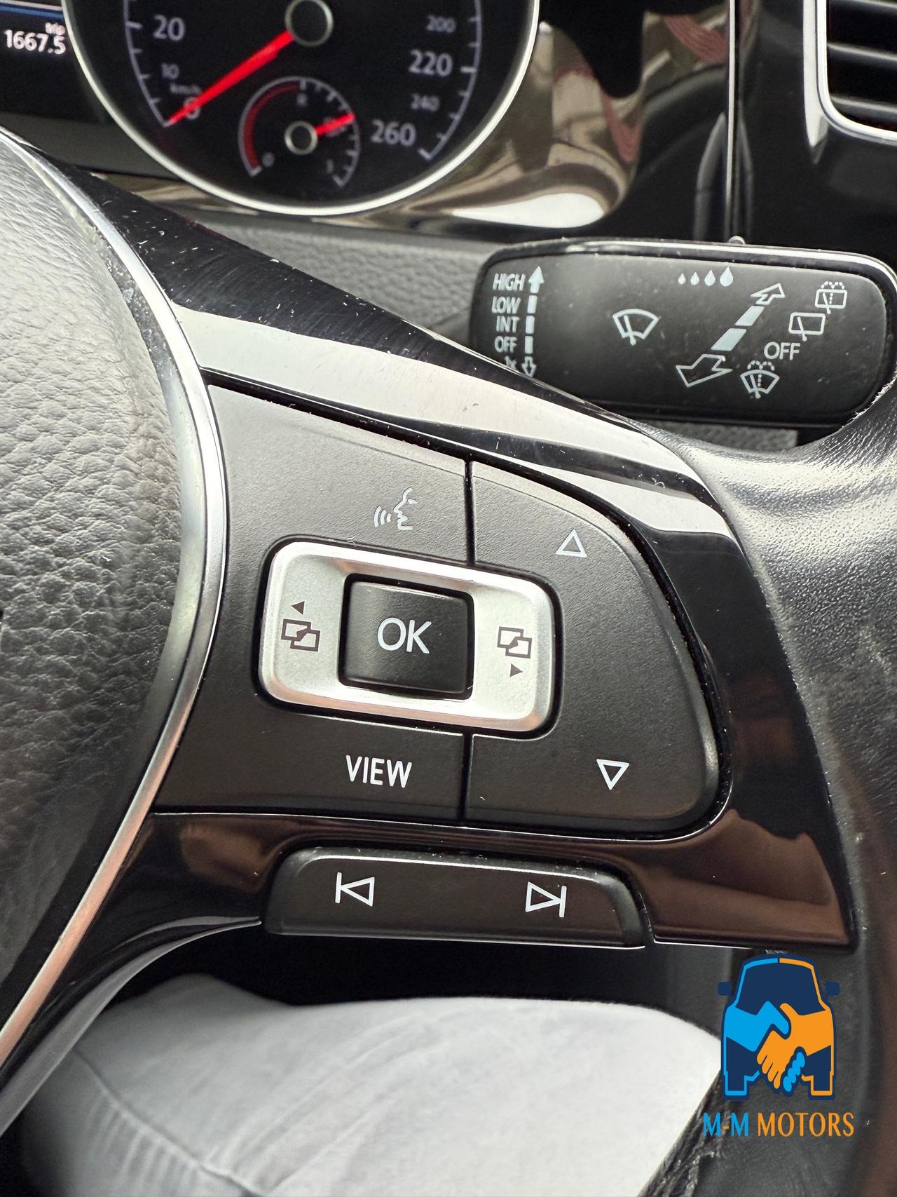 Volkswagen Golf Variant 1.5 tgi Executive 130cv