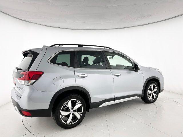 SUBARU Forester 2.0 e-Boxer MHEV CVT Lineartronic 4dventure