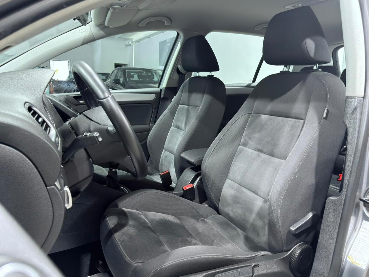 VOLKSWAGEN GOLF 1.6TDI 105CV HIGHLINE 1HANDE