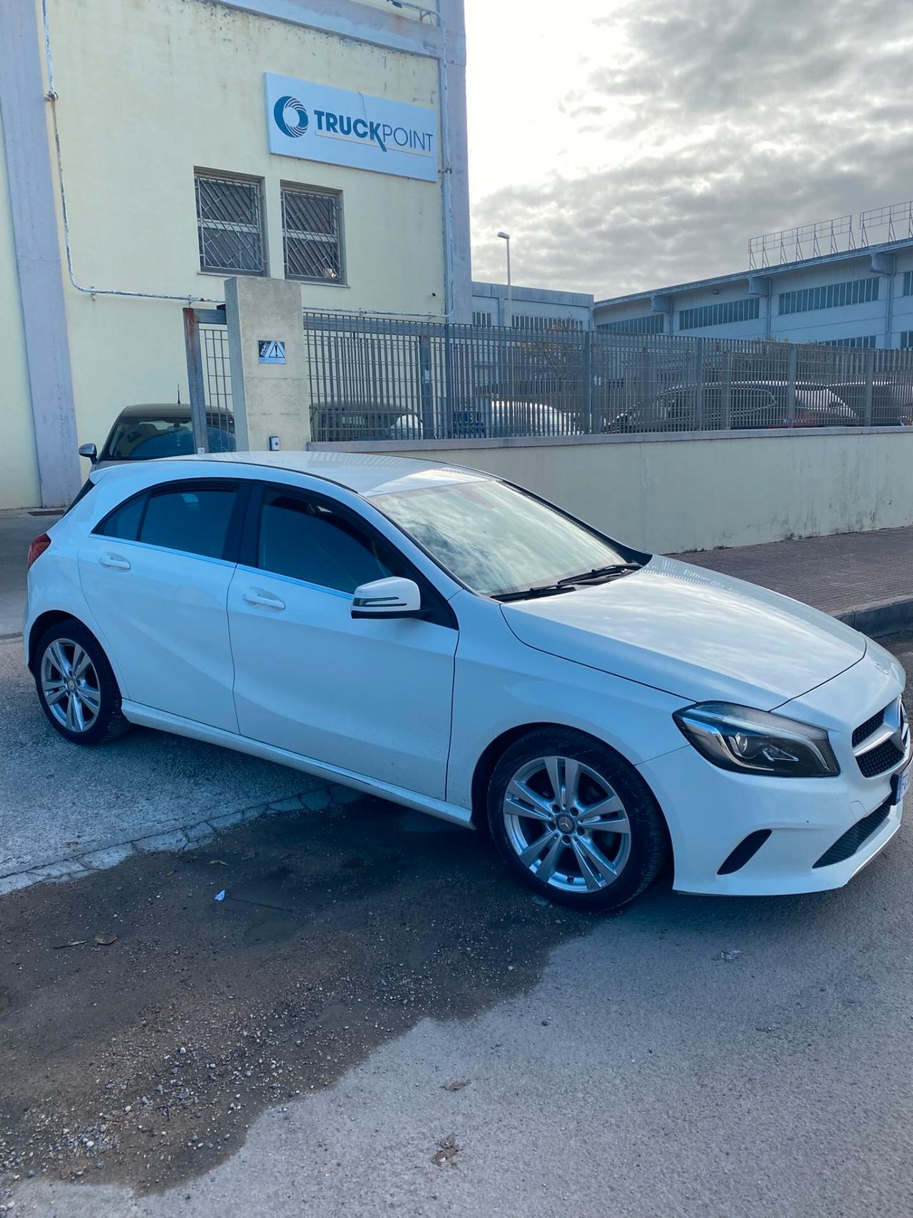 Mercedes-benz A 180 d Premium DIESEL 115 MILA KM