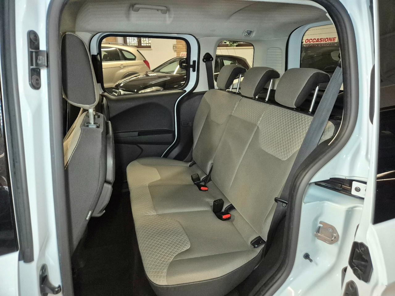 Ford Tourneo Courier 1.0 EcoBoost 100 CV Titanium