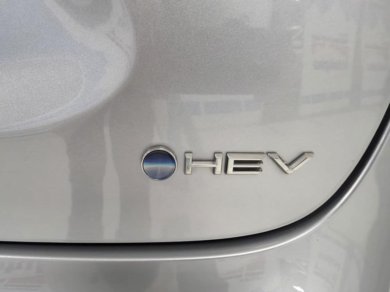 TOYOTA Yaris Cross 1.5h Orange Edition fwd 116cv e-cvt