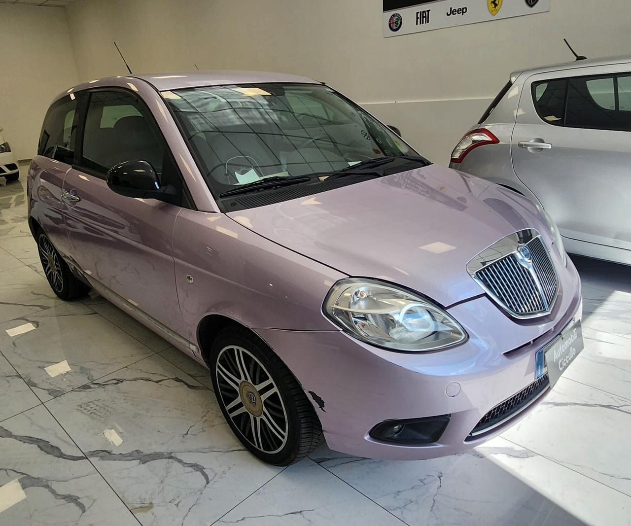 Lancia Ypsilon 1.3 MJT 75 CV Elle