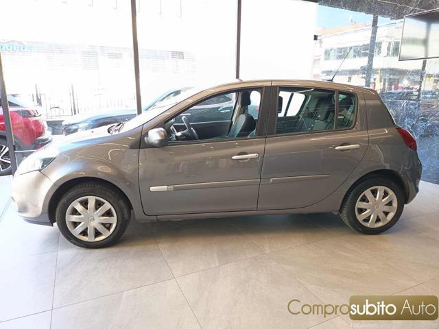 RENAULT Clio 1.2 16V 5 porte Confort