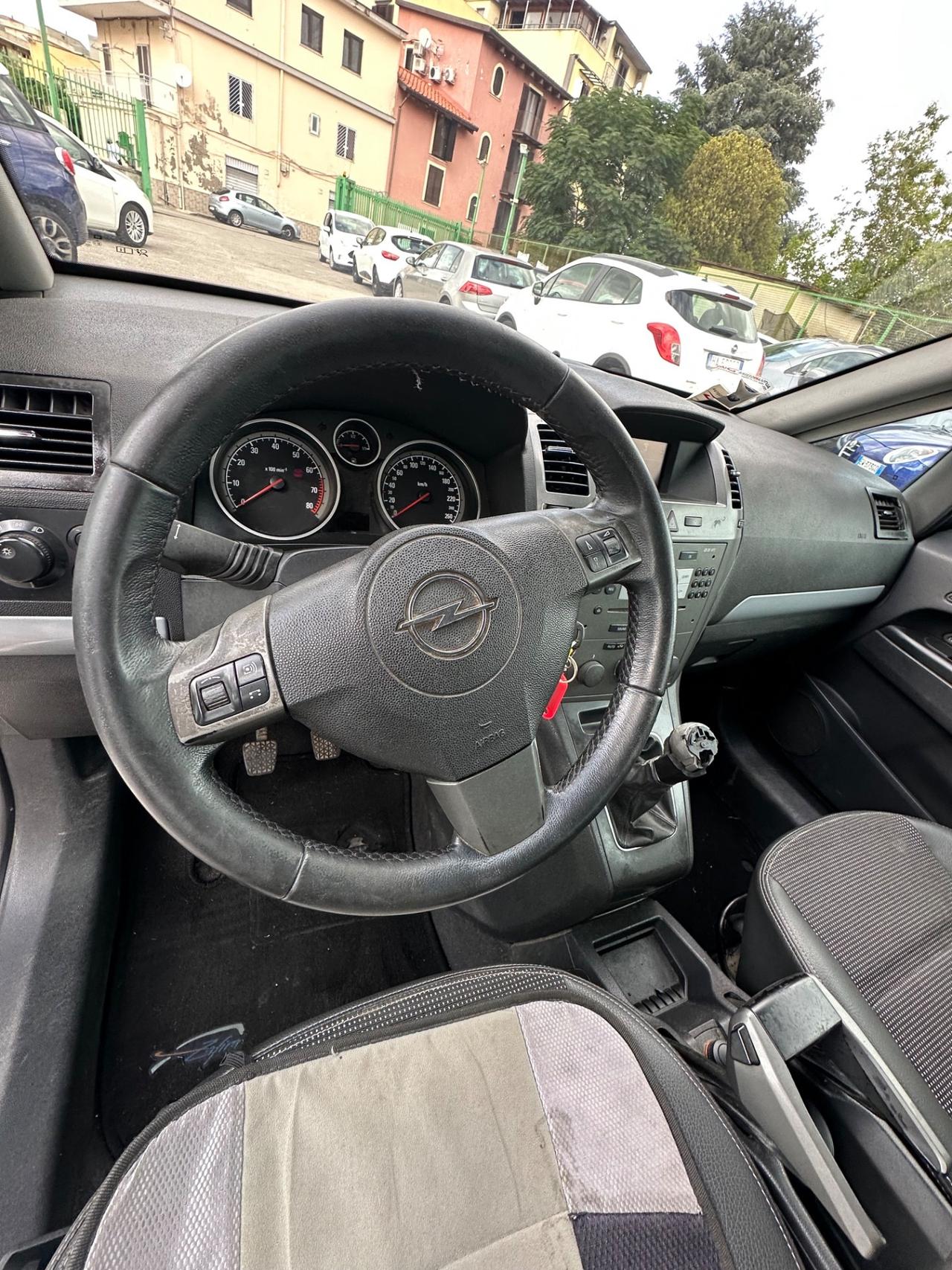Opel Zafira 1.6 16V ecoM 94CV Cosmo