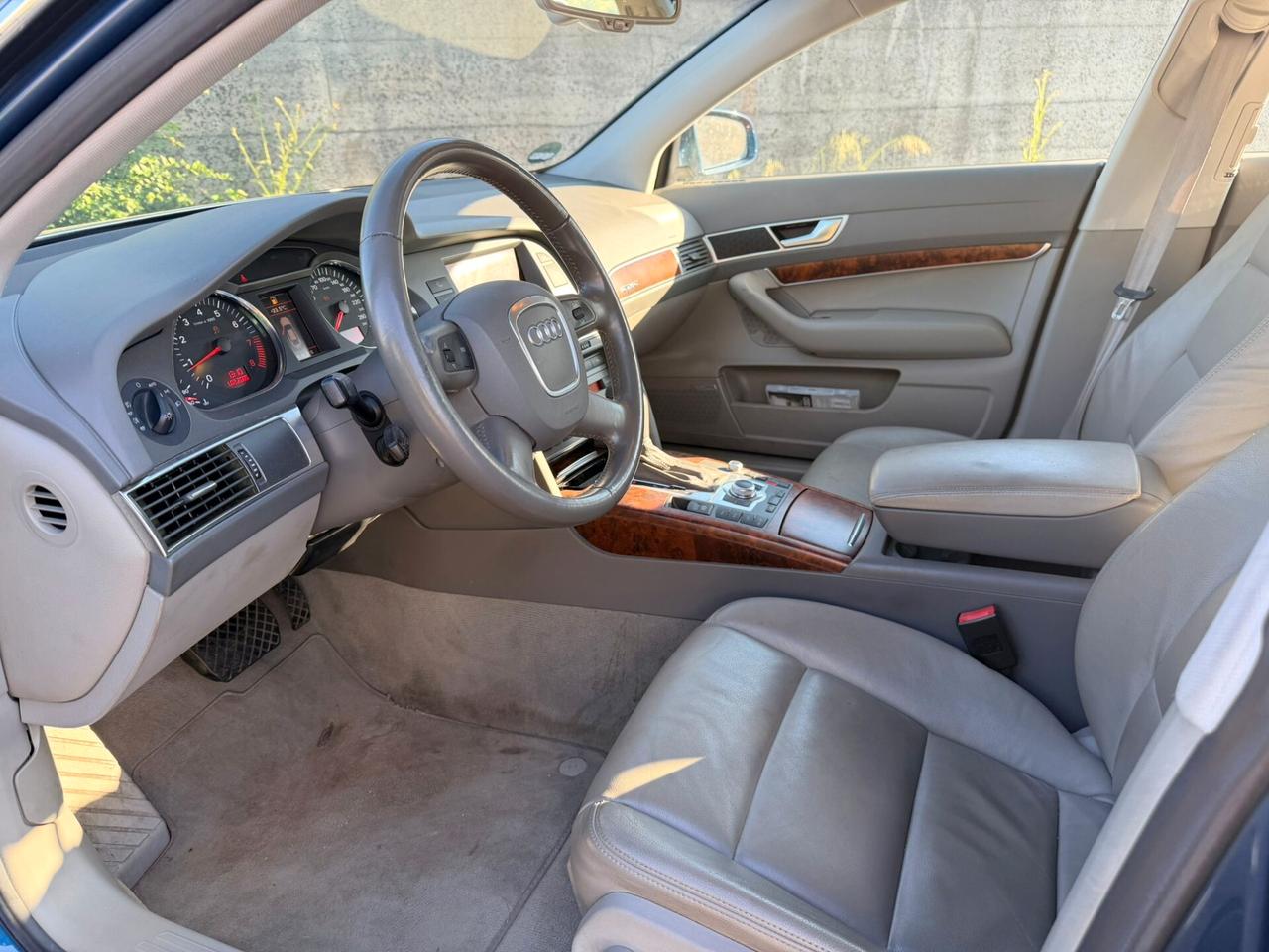 Audi A6 3.2 V6 FSI qu. Av.
