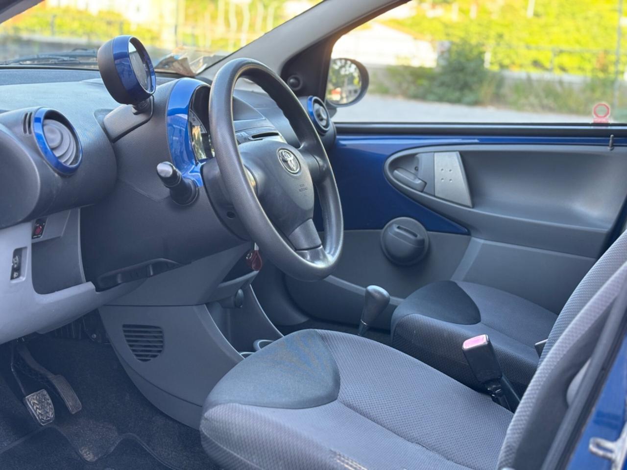 TOYOTA AYGO 1.0 BENZINA AUTOMATICA GARANZIA 12 MESI