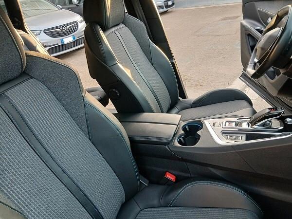 PEUGEOT 5008 1.5 BLUEHDi 130 CV EAT8 7 POSTI ALLURE PACK