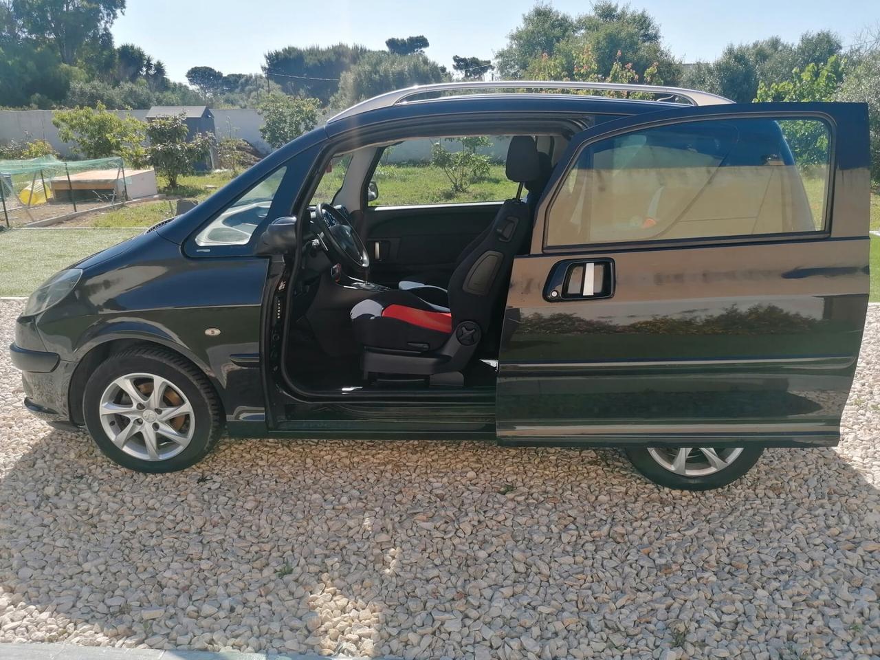 Peugeot 1007 1.6 Sporty 2Tronic