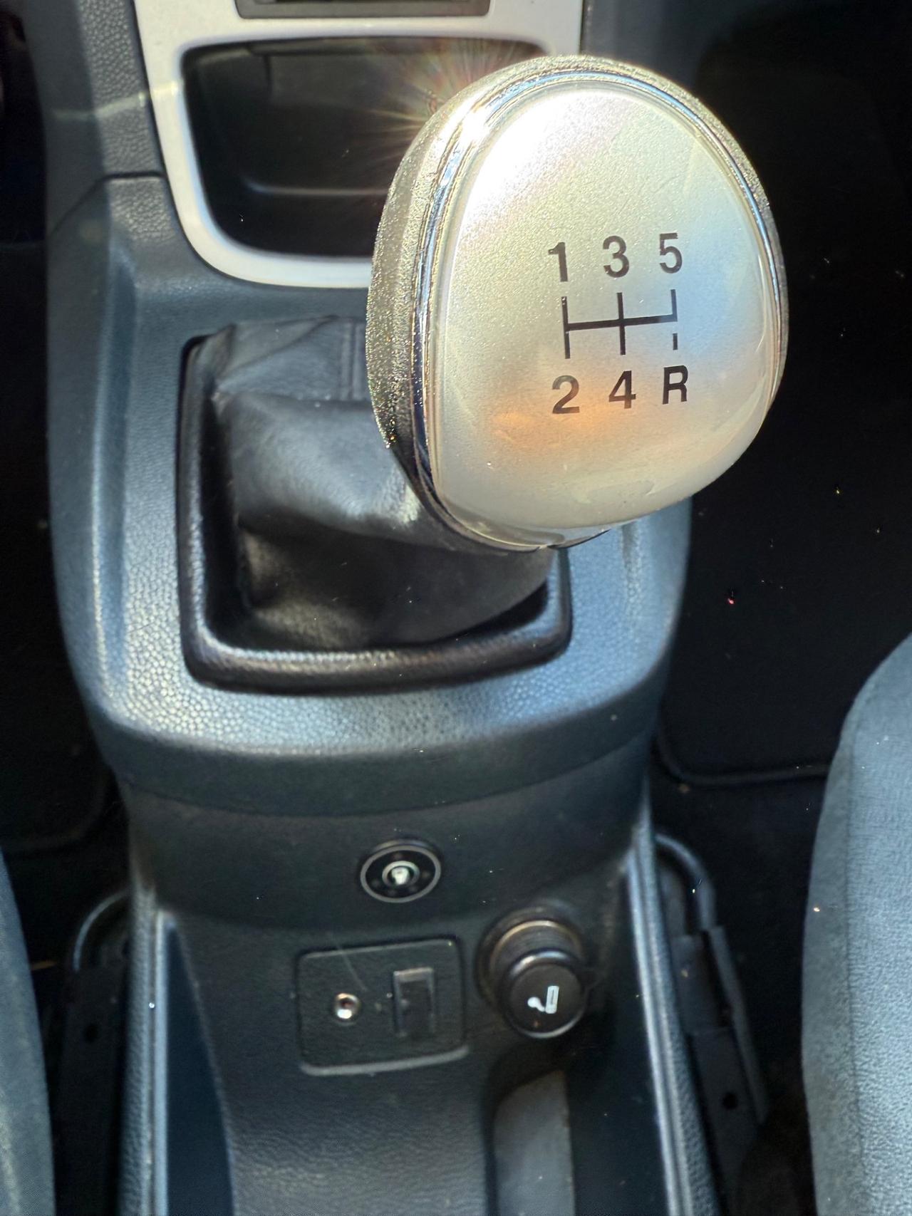 Ford Fiesta 1.4 5p. Bz.- GPL Titanium