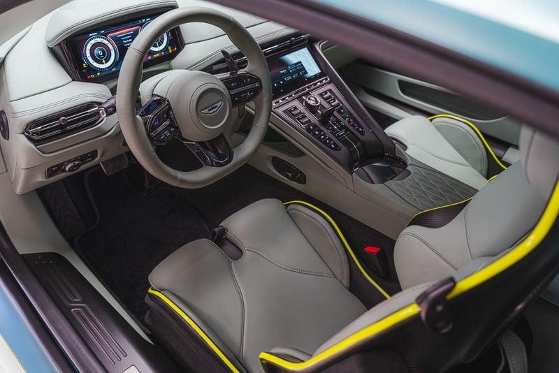 Aston Martin DB12 *POSSIBILITA' NOLEGGIO*