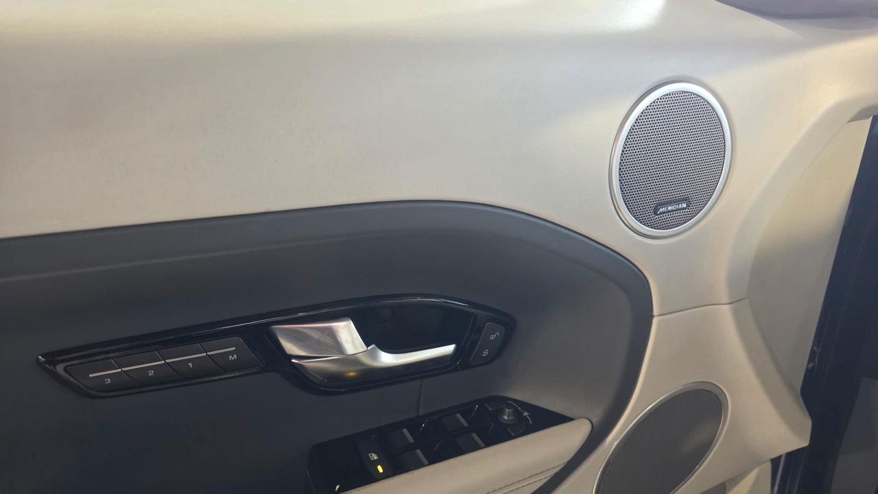 Land Rover Range Evoque 2.2 TD4 5p. Dynamic