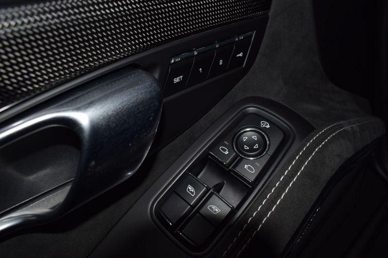 Porsche 911 911 3.0 Carrera 4 GTS TARGA Coupé IVA ESPOSTA