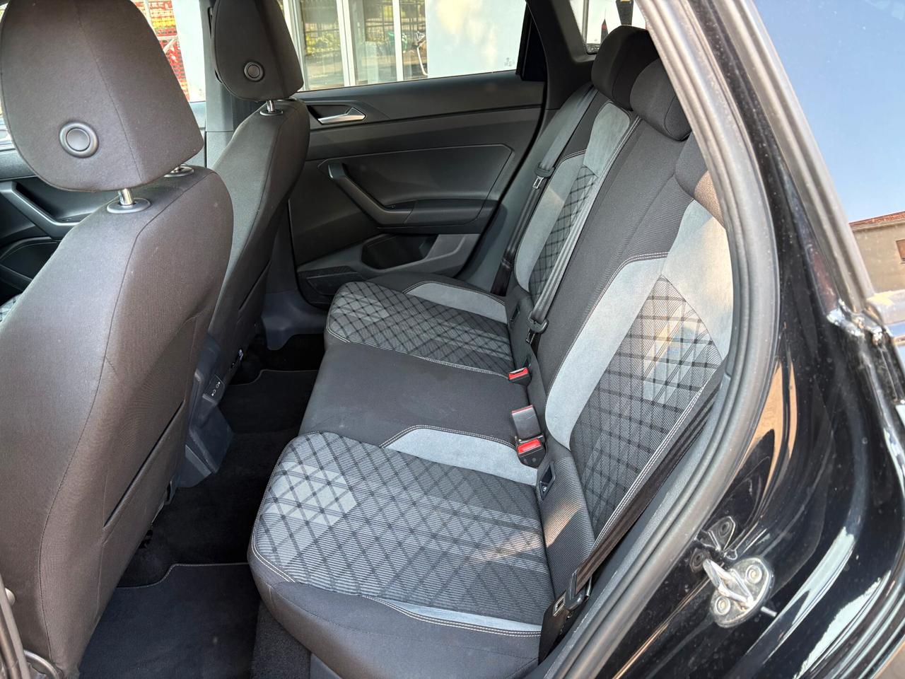 Volkswagen Taigo 1.0 TSI 115 CV R-Line