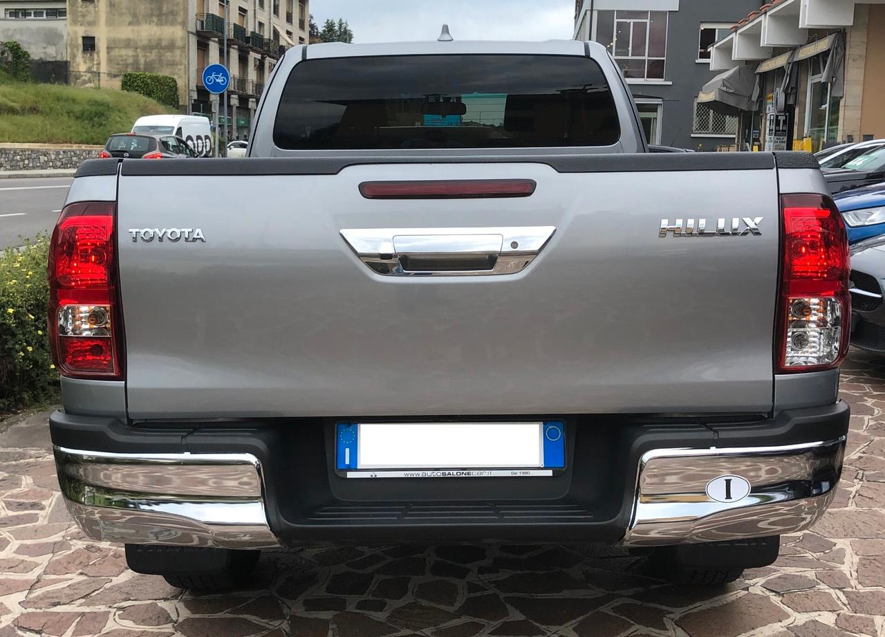 Toyota Hilux 2.4 D-4D 4WD 2 porte 4posti Extra Cab Lounge