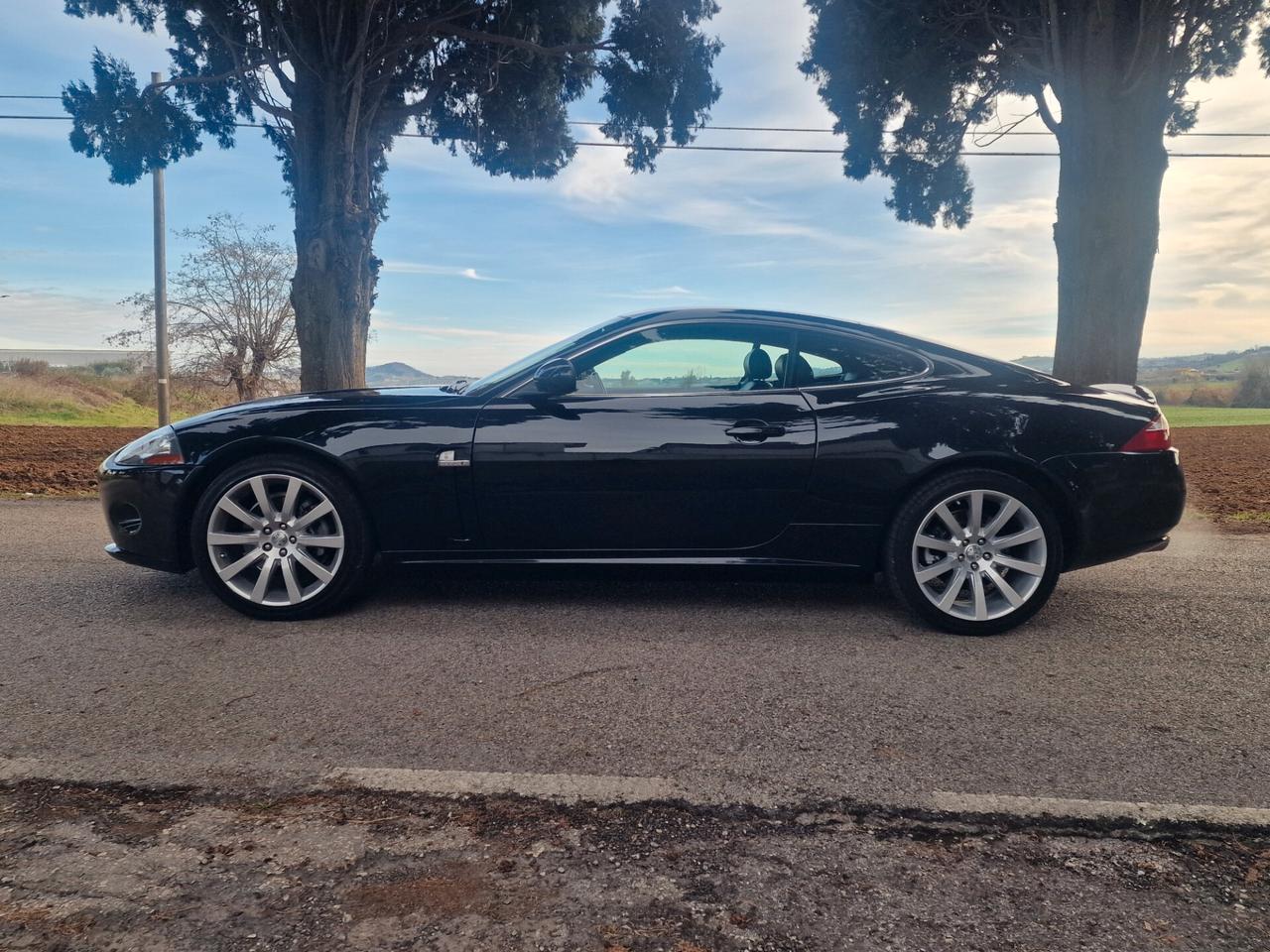 Jaguar XK 4.2 V8 Coupé - Solo 38.000 km !!!