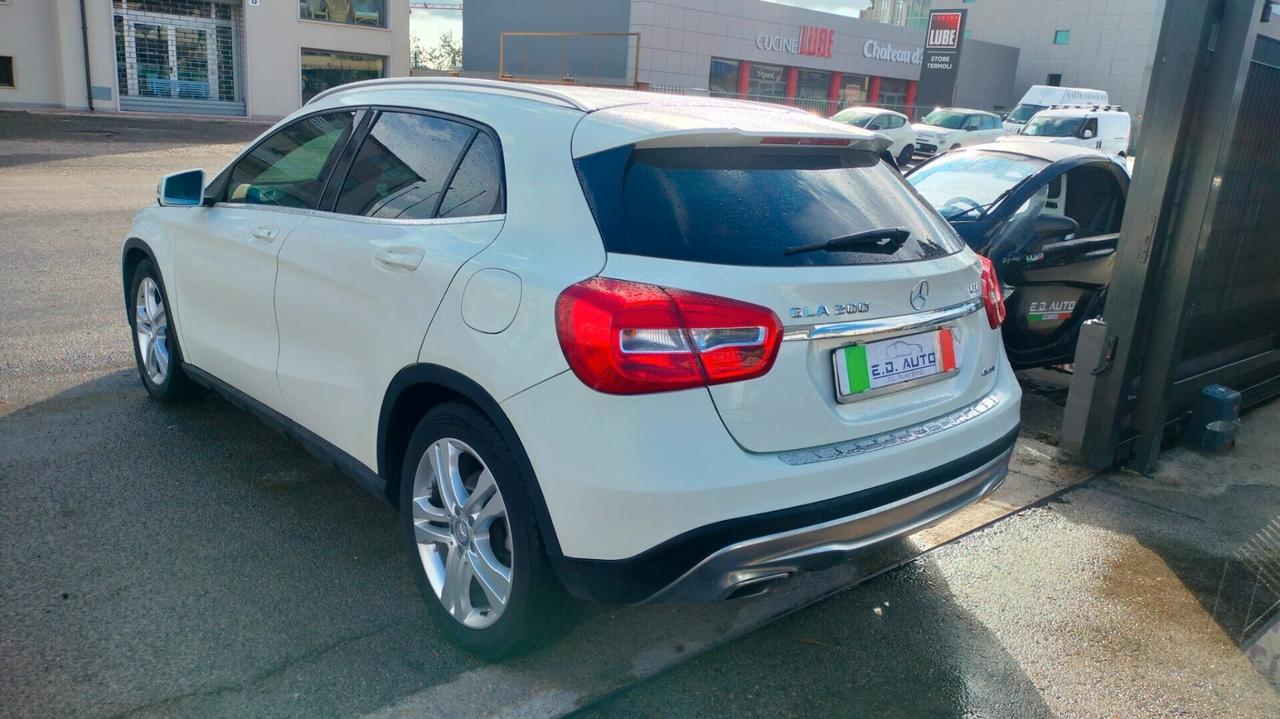 Mercedes-benz GLA 200 CDI Automatic 4Matic Premium