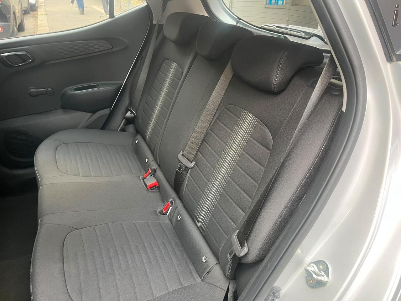 Hyundai i10 1.0 MPI AT Tech