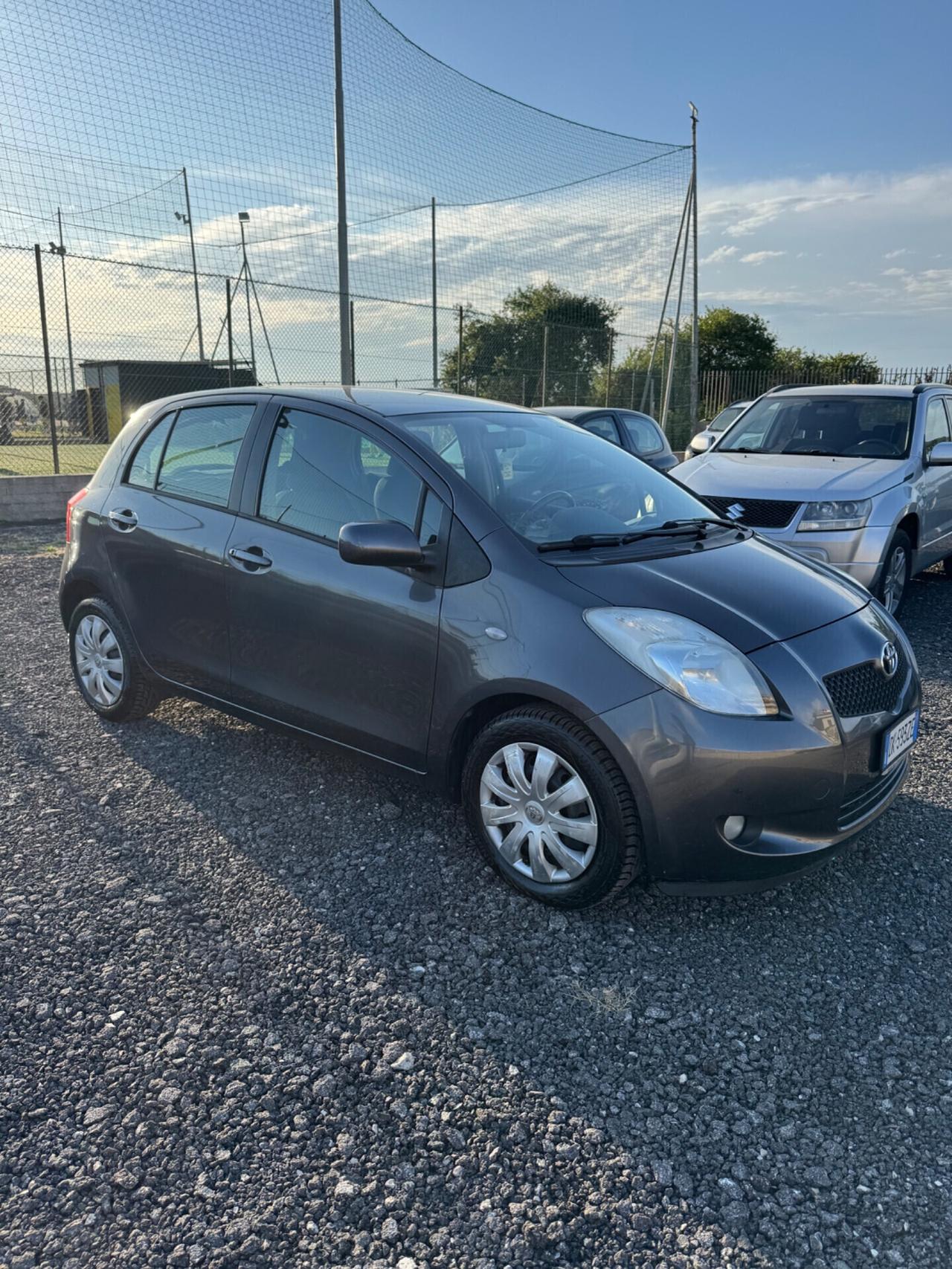 Toyota Yaris 1.3 5 porte M-MT Navi