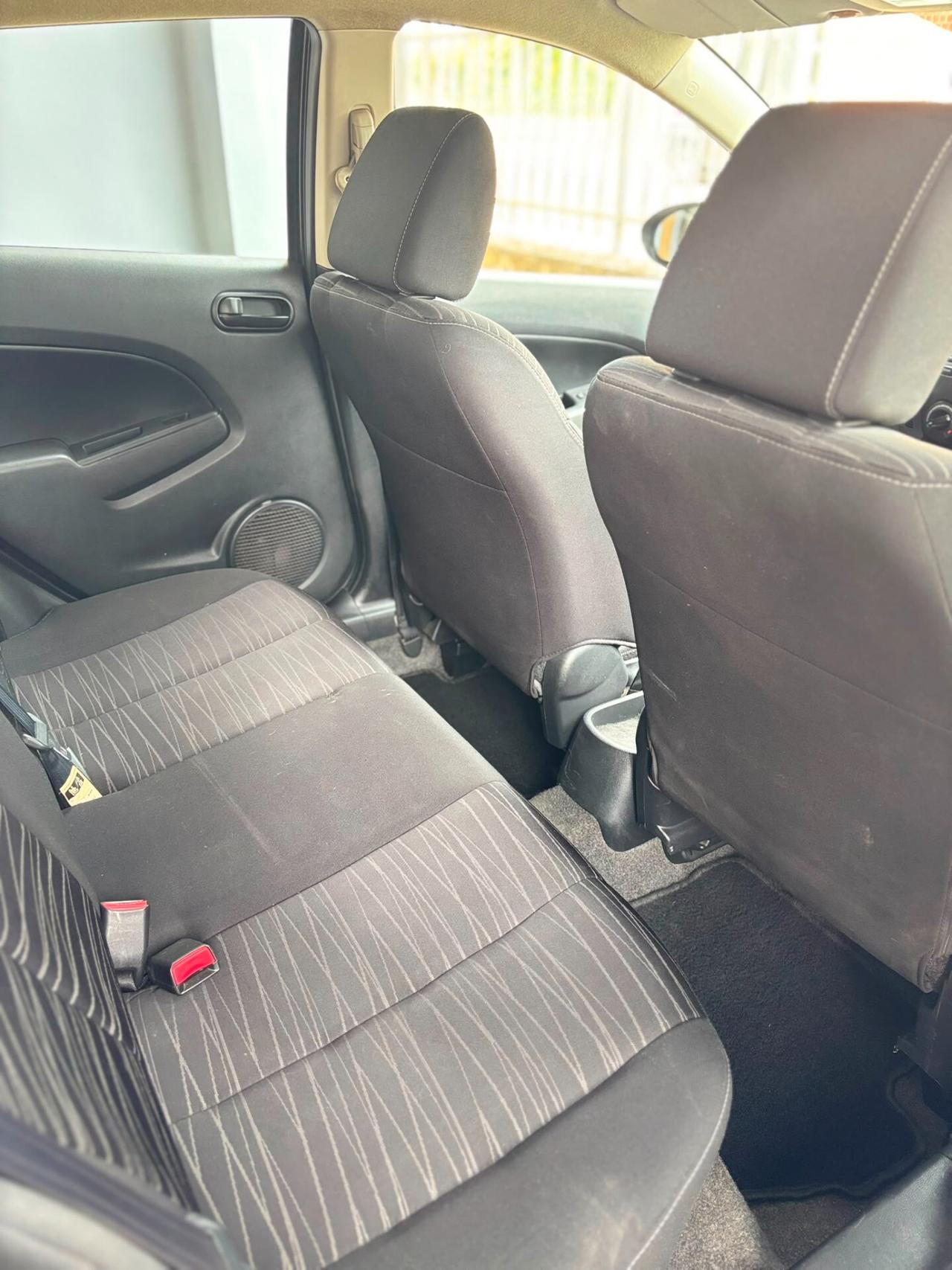 Mazda 2 1.3 16V 75CV