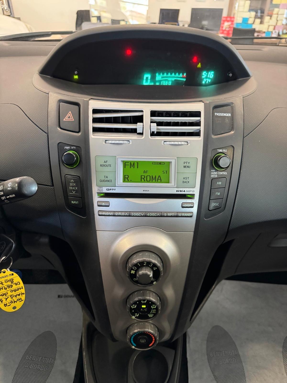 Toyota Yaris 1.3 BENZINA 5P NEOPATENTATI 2007