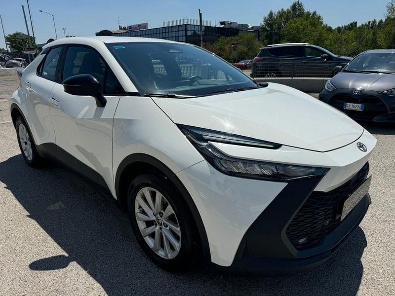 Toyota C-HR 1.8 HV E-CVT Active