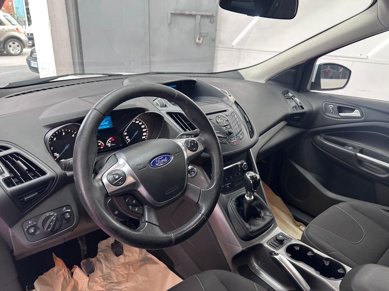 Ford Kuga 2.0 TDCI 120 CV S&S 2WD Titanium
