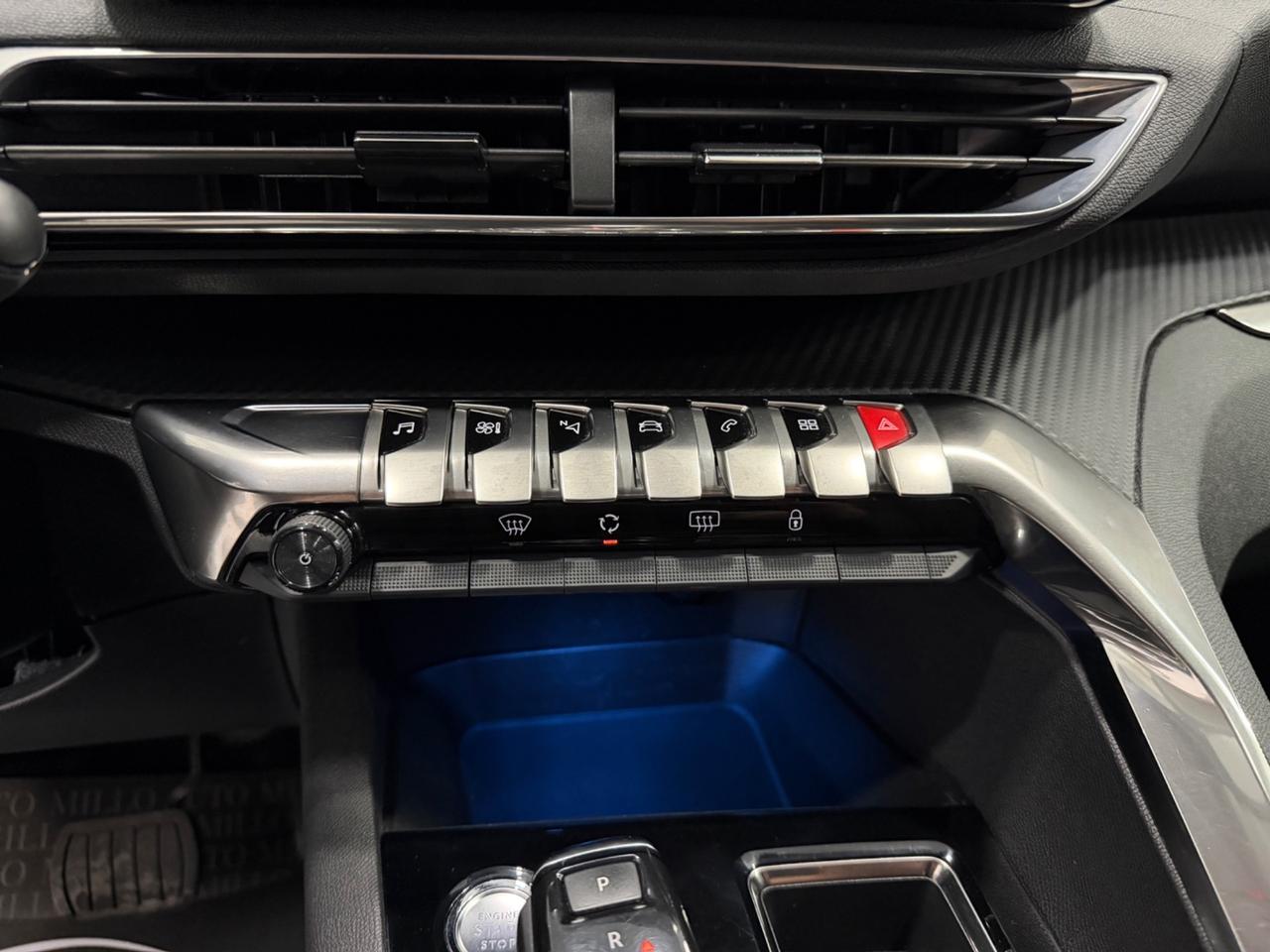 Peugeot 3008 BlueHDi 130 S&S EAT8 Allure